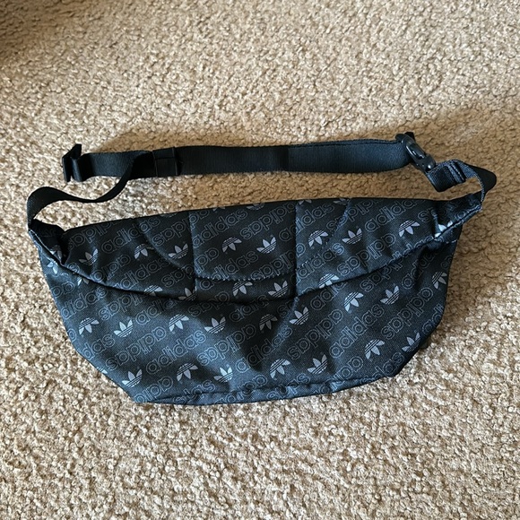 Adidas Fanny Pack - Picture 2 of 2